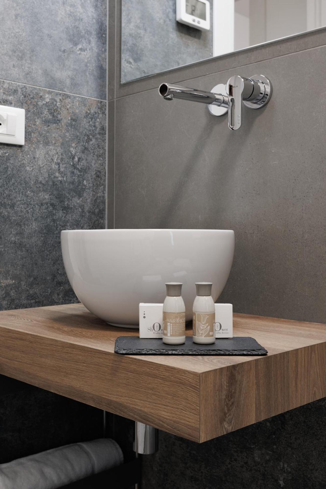 Residence Piazza Giotti 8 Trieste Ngoại thất bức ảnh